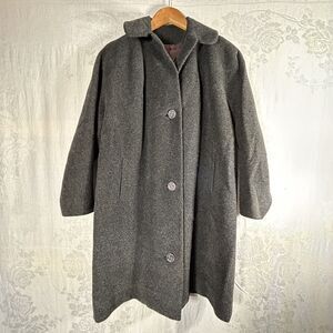 Vintage Women’s Coat Medium Kezar Gray Lined Pockets Union Made In USA Pea